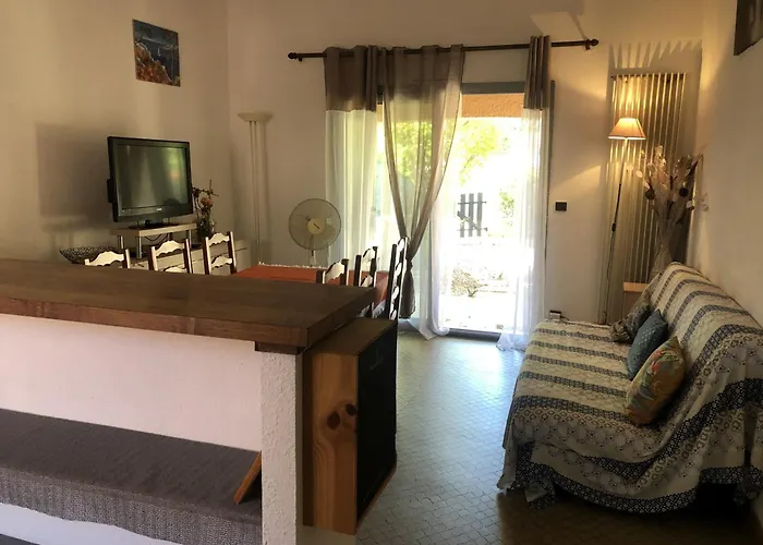 T3 A Saint-cyprien, 6 Pers, Piscine, Terrasse, Proche Et Port - Fr-1-793-22 Вилла