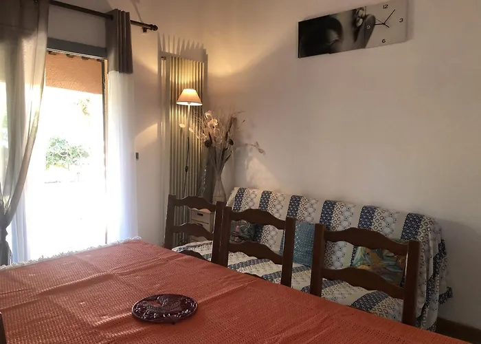 Вилла T3 A Saint-cyprien, 6 Pers, Piscine, Terrasse, Proche Et Port - Fr-1-793-22 Сен-Сиприен